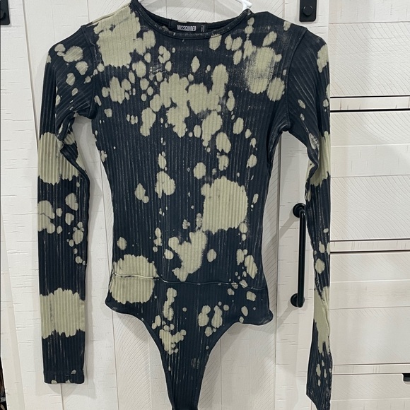 Missguided Black and Cream Spotted Top - Picture 6 of 7